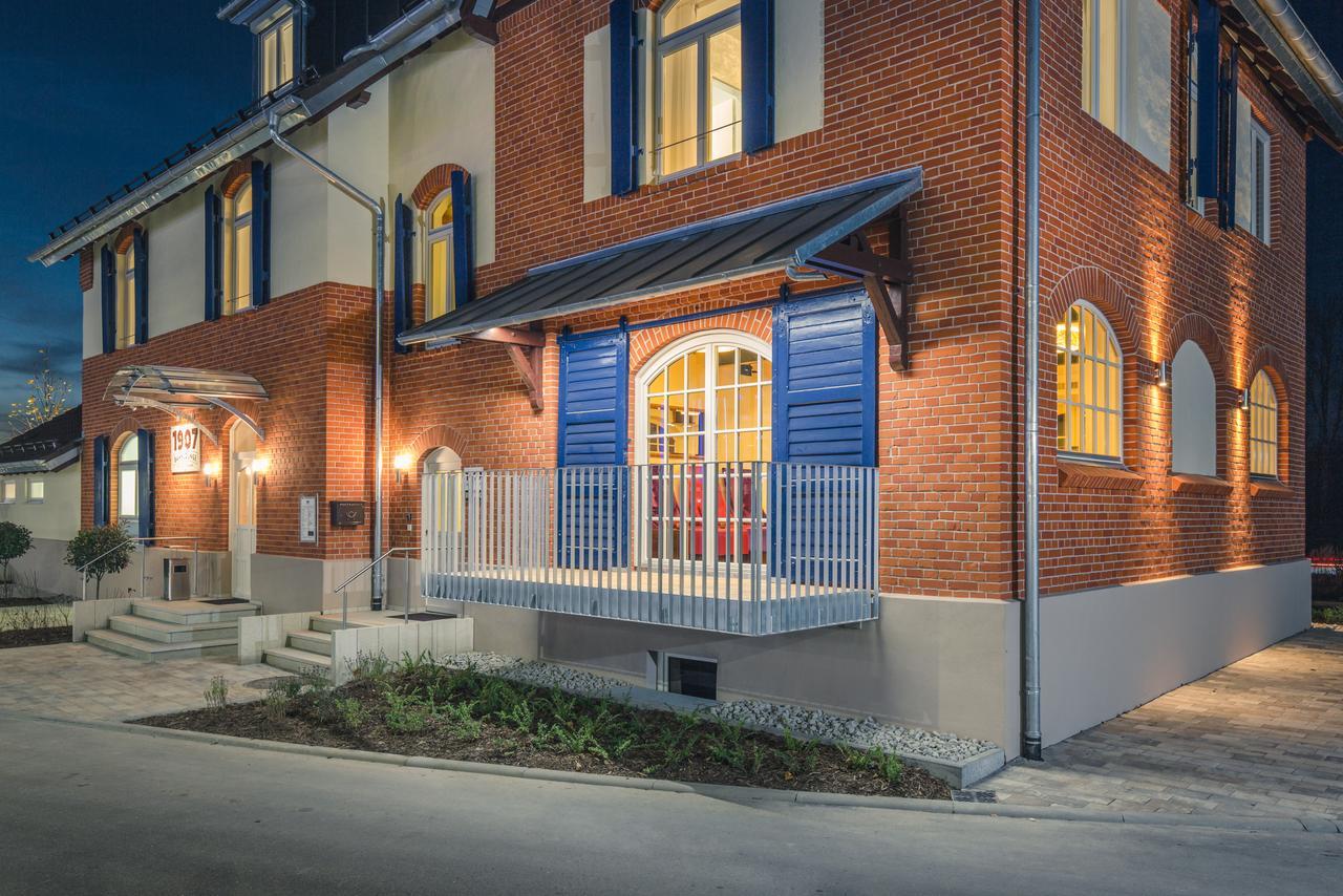 Bahnlounge 1907 Bed & Breakfast Нойенщад ам Кохер Екстериор снимка