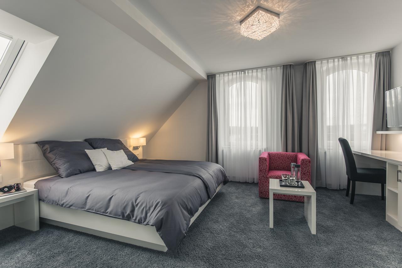 Bahnlounge 1907 Bed & Breakfast Нойенщад ам Кохер Екстериор снимка