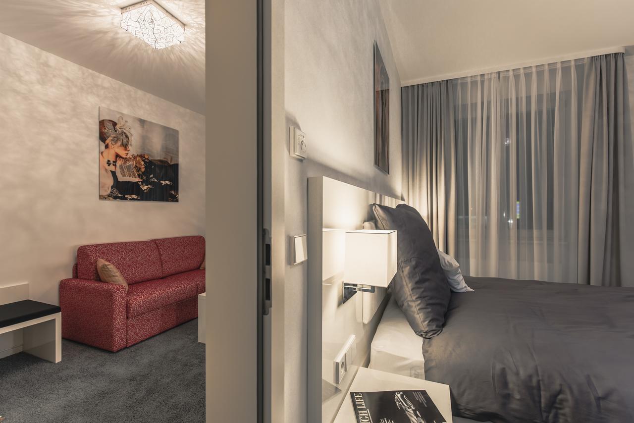 Bahnlounge 1907 Bed & Breakfast Нойенщад ам Кохер Екстериор снимка